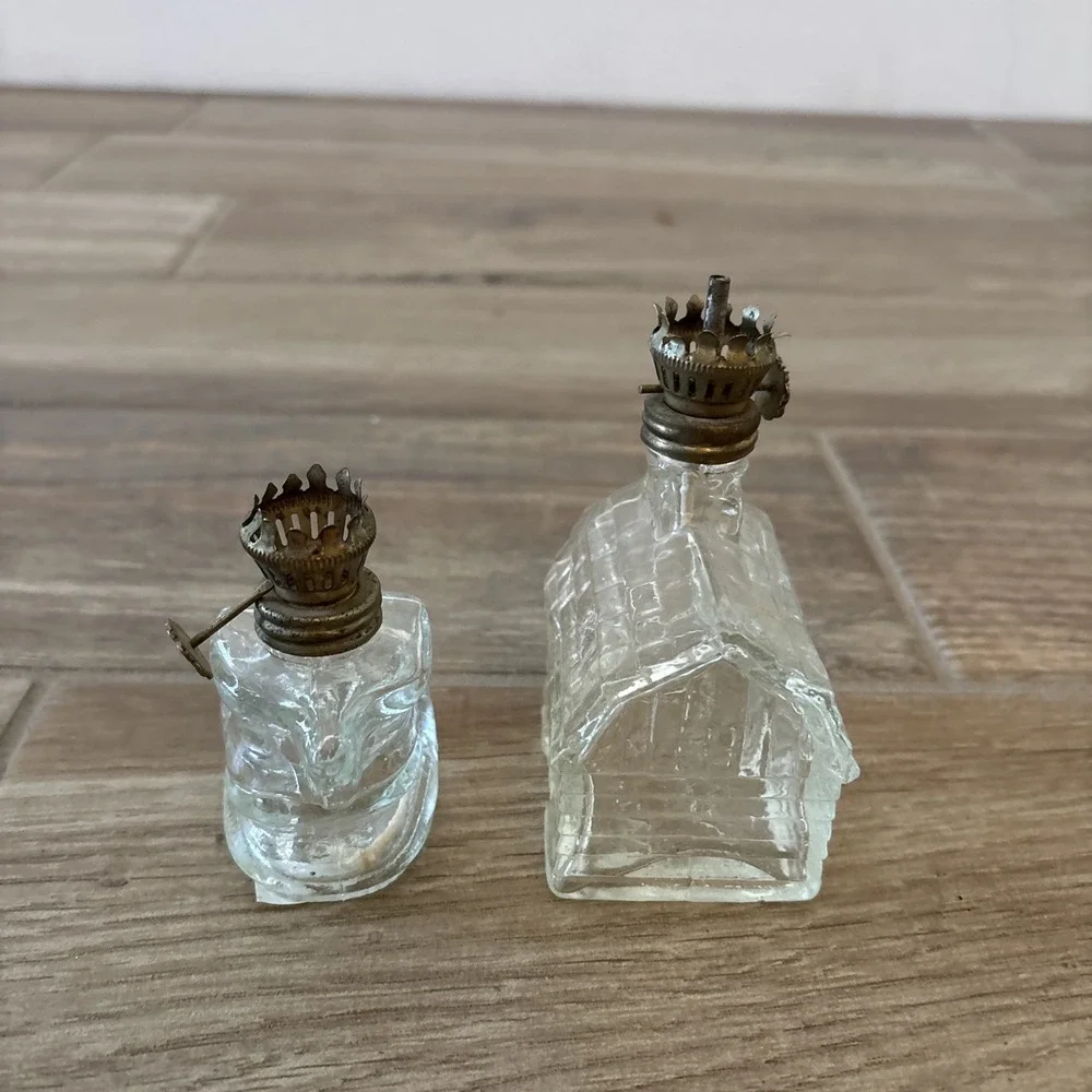 Vintage Log Cabin & Shoe Embossed Patterned Kero Oil‎ Finger Lamp Hong Kong
